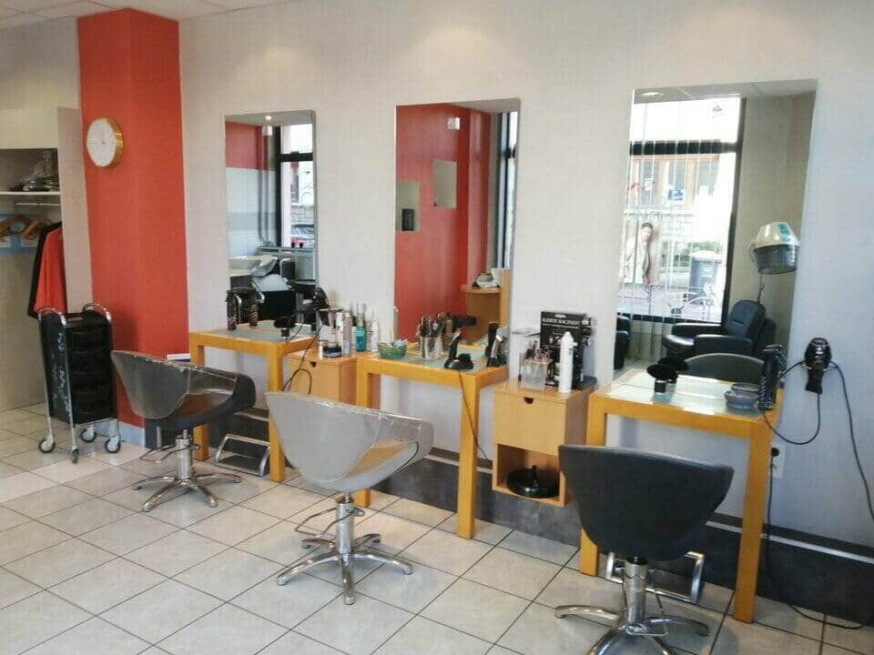 Coiffure mixte · 74 m² · Fonds de commerce — photo 1