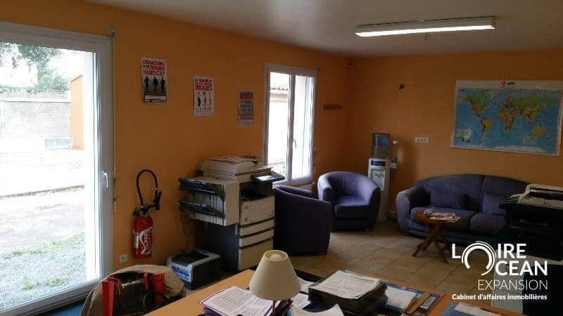 Local commercial · 130 m² · Location — photo 1
