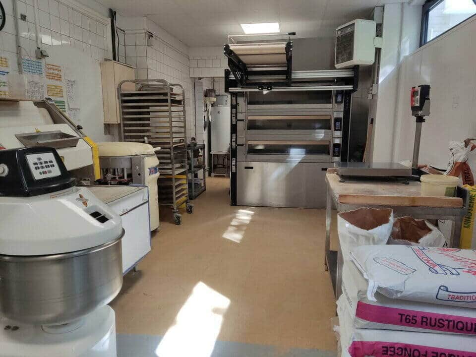Local commercial · 177 m² · Achat des murs — photo 1