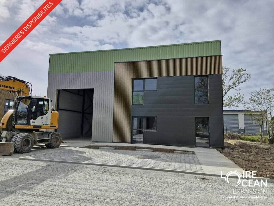 Local commercial · 151 m² · Achat des murs — photo 1