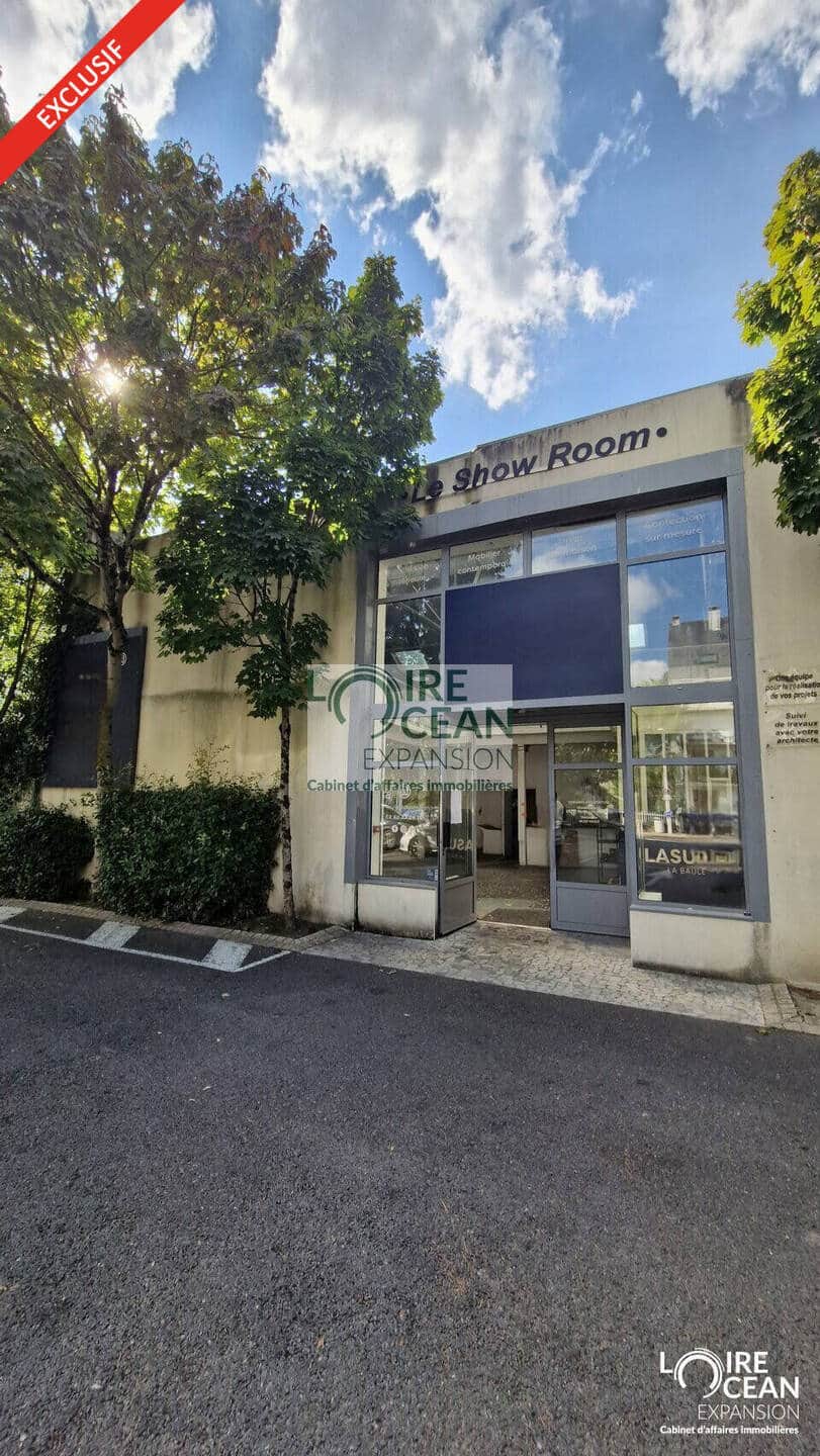 Local commercial · 317 m² · Location — photo 1