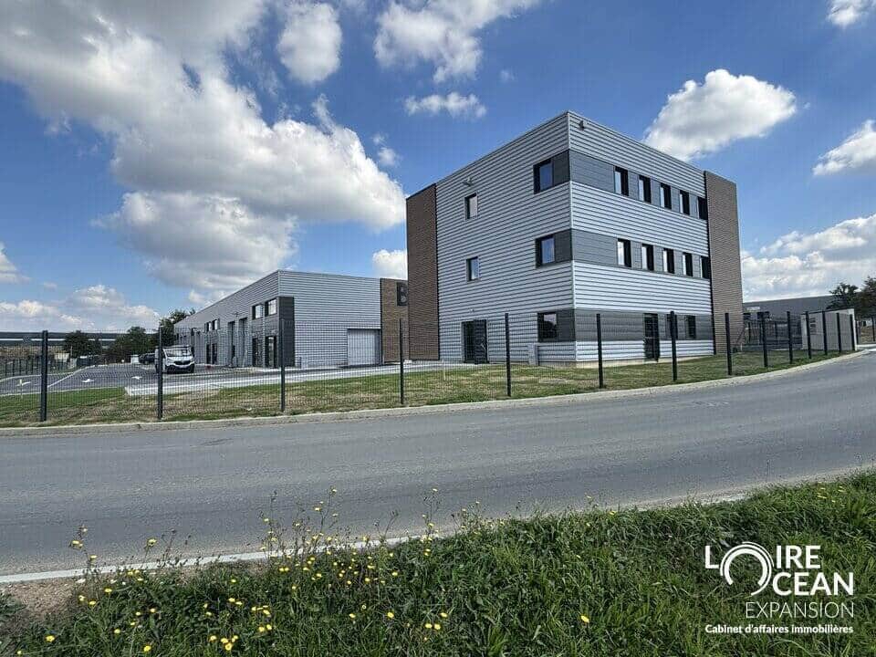 Local commercial · 600 m² · Location — photo 1