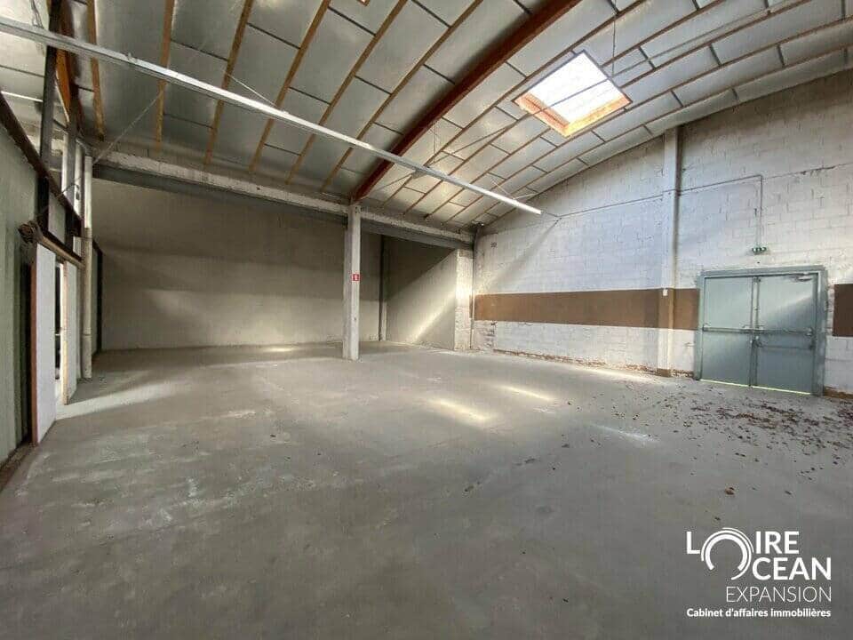 Local commercial · 172 m² · Location — photo 1