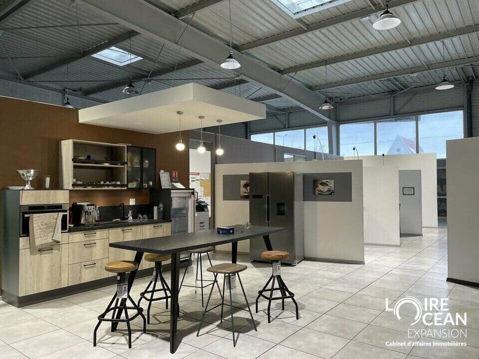 Auberge · 600 m² · Location — photo 1