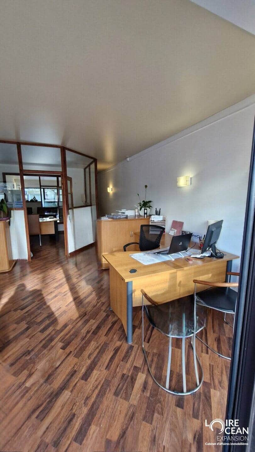 Local commercial · 45 m² · Location — photo 1