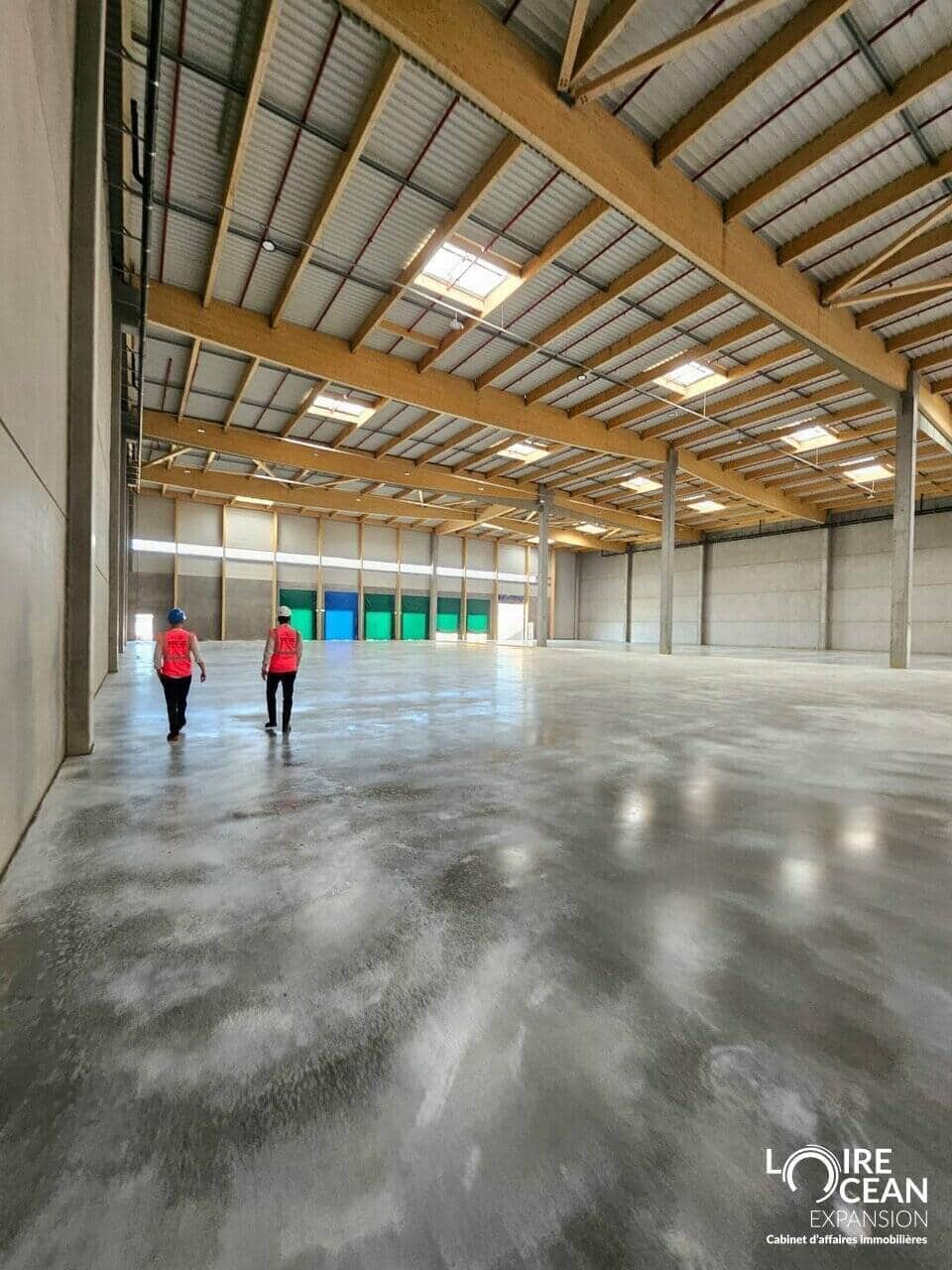 Local commercial · 540 m² · Location — photo 1