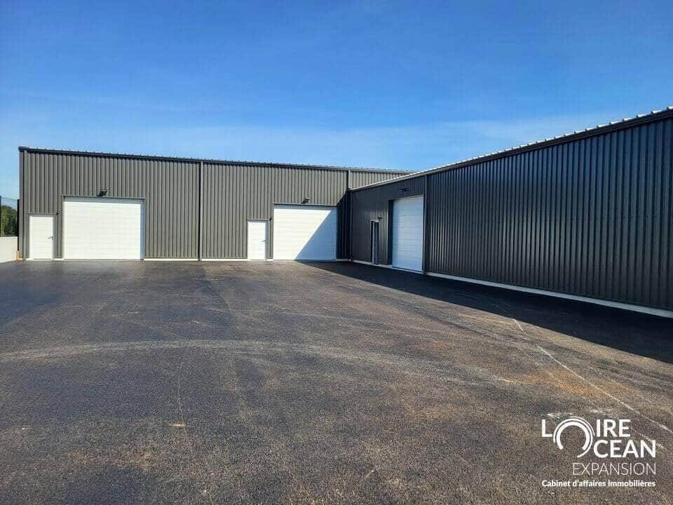 Carrelage faience dallage · 166 m² · Location — photo 1