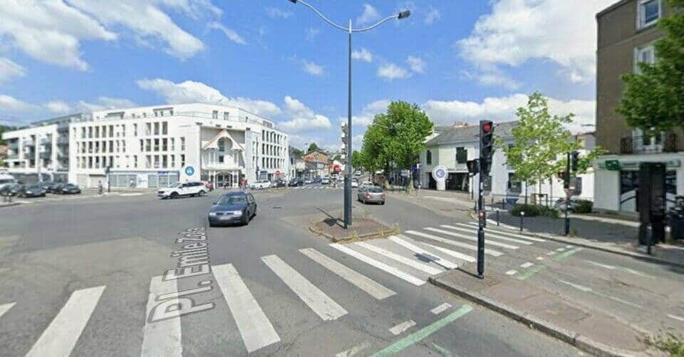 Vente bougies · 33 m² · Location — photo 1
