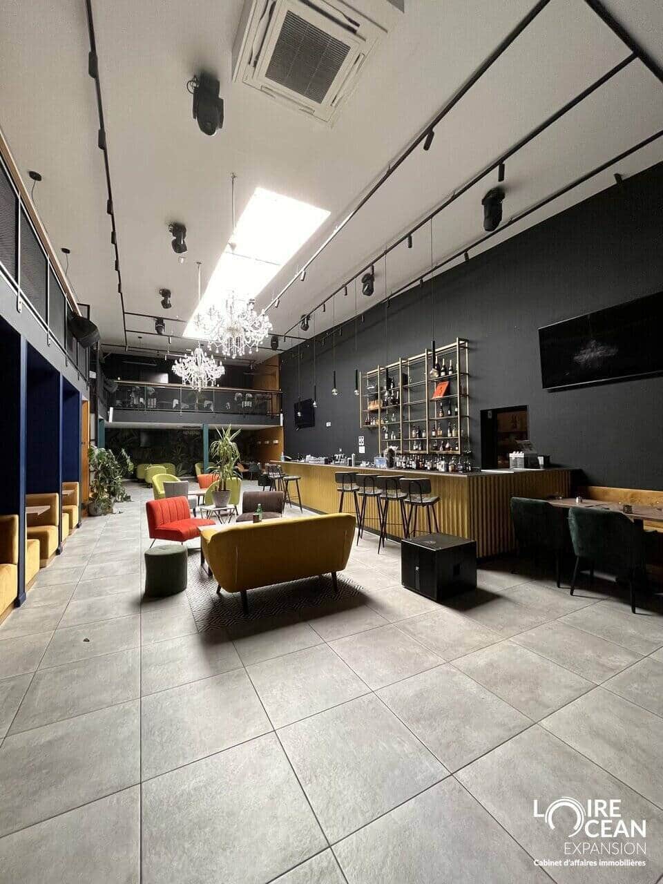Local commercial · 486 m² · Location — photo 1