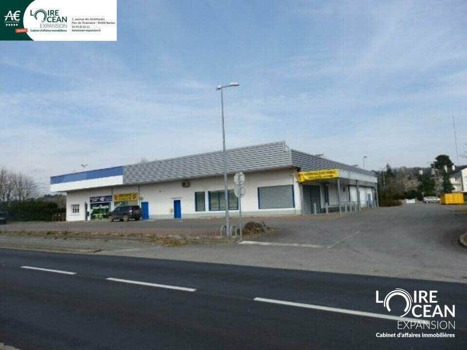 Local commercial · 980 m² · Location — photo 1