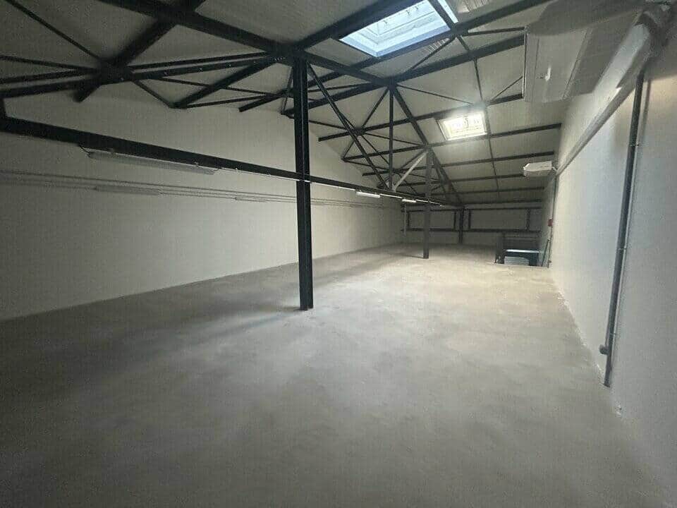 Local commercial · 1256 m² · Achat des murs — photo 1