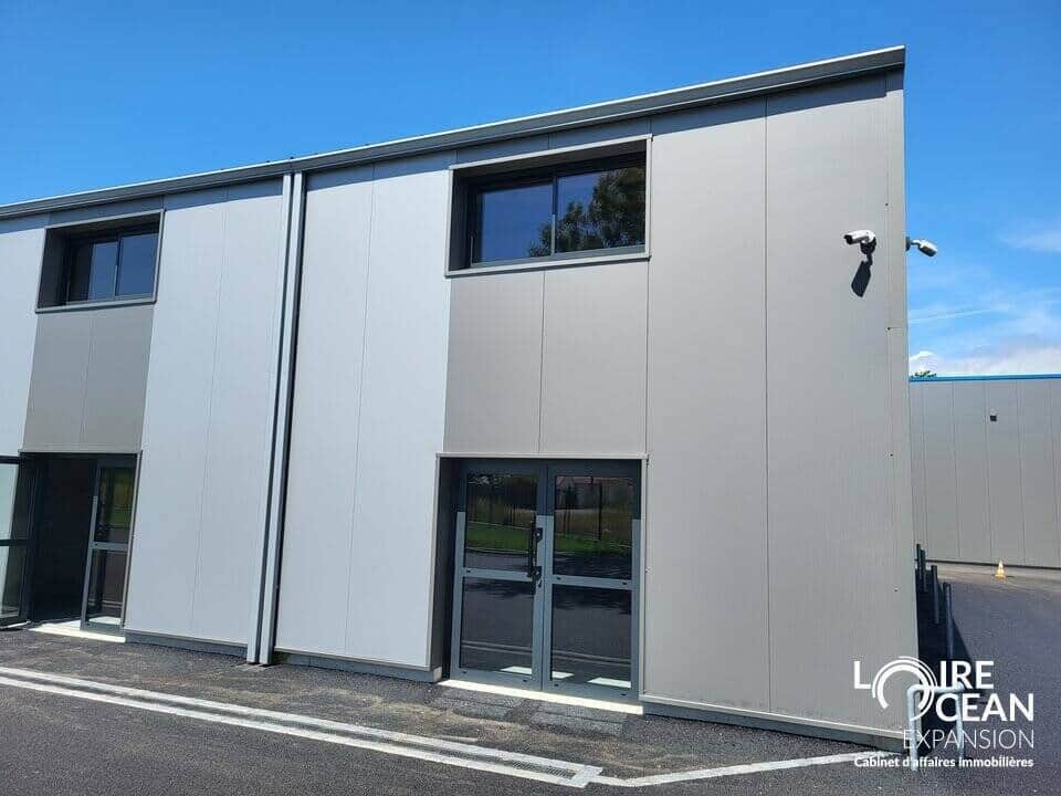 Local commercial · 100 m² · Location — photo 1