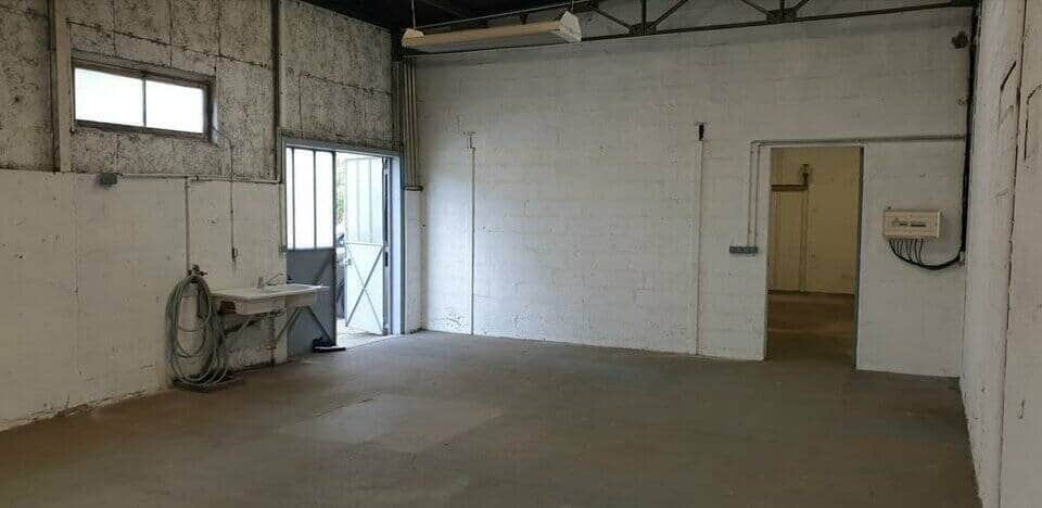 Local commercial · 140 m² · Location — photo 1