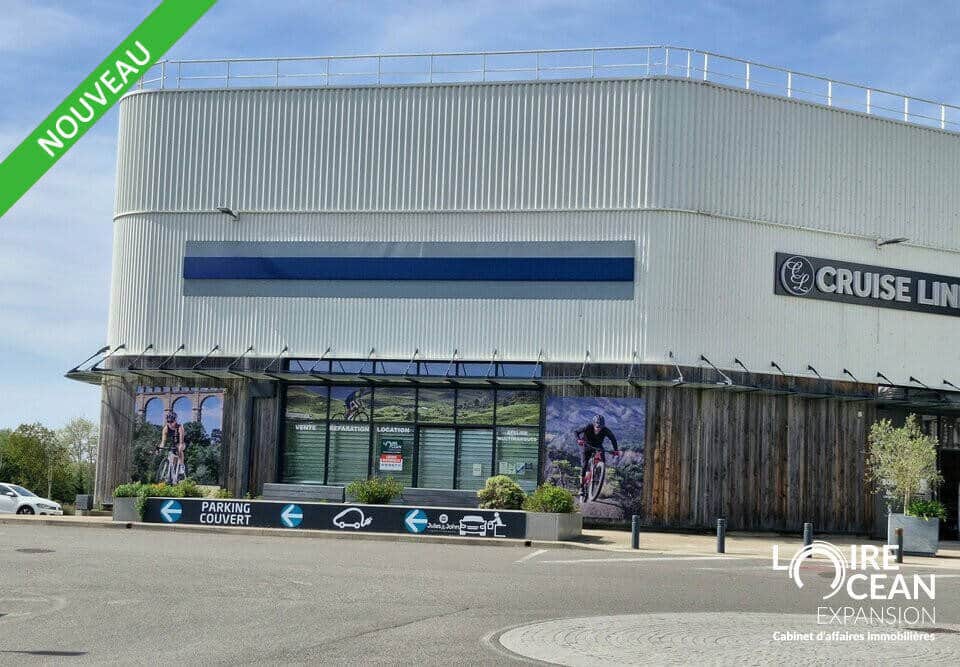 Local commercial · 390 m² · Location — photo 1