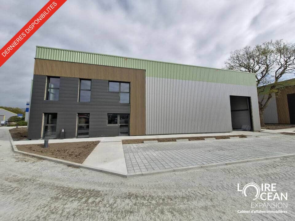Local commercial · 235 m² · Achat des murs — photo 1