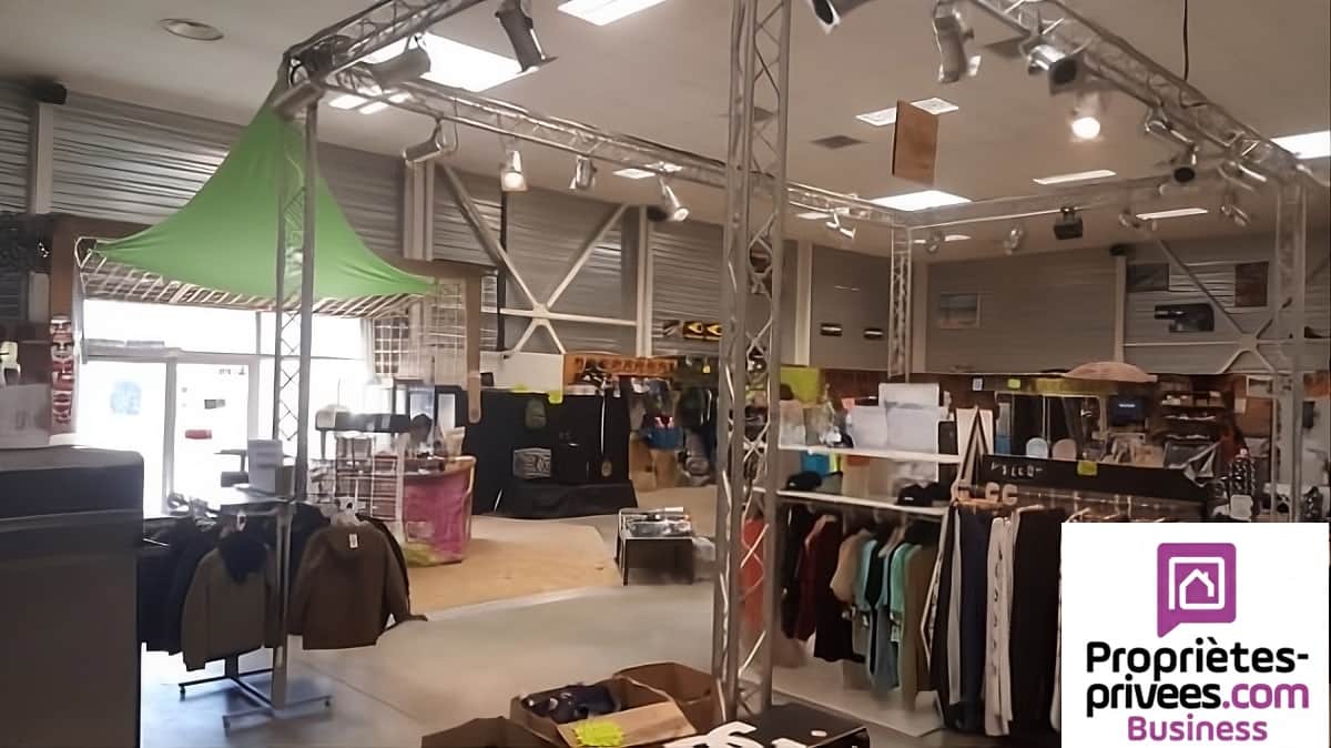 Local commercial · 400 m² · Cession de bail — photo 1