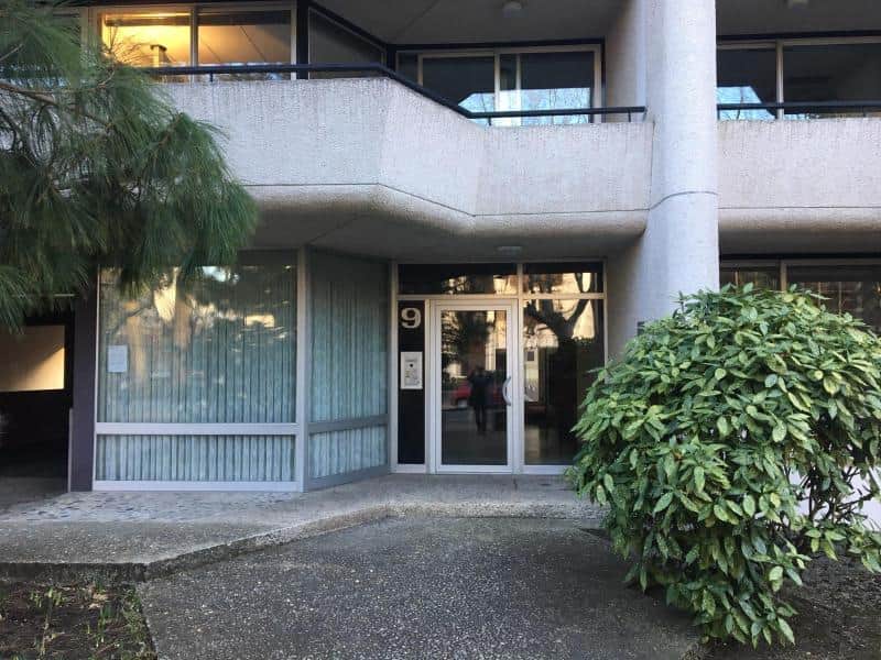 Local commercial · 121 m² · Location — photo 1