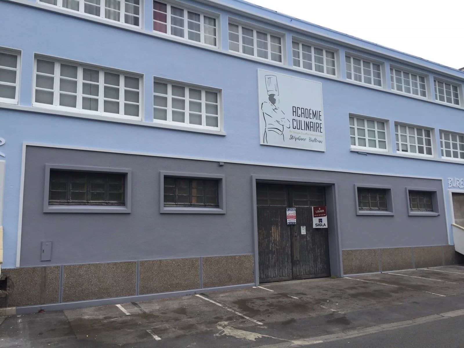 Local commercial · 550 m² · Location — photo 1