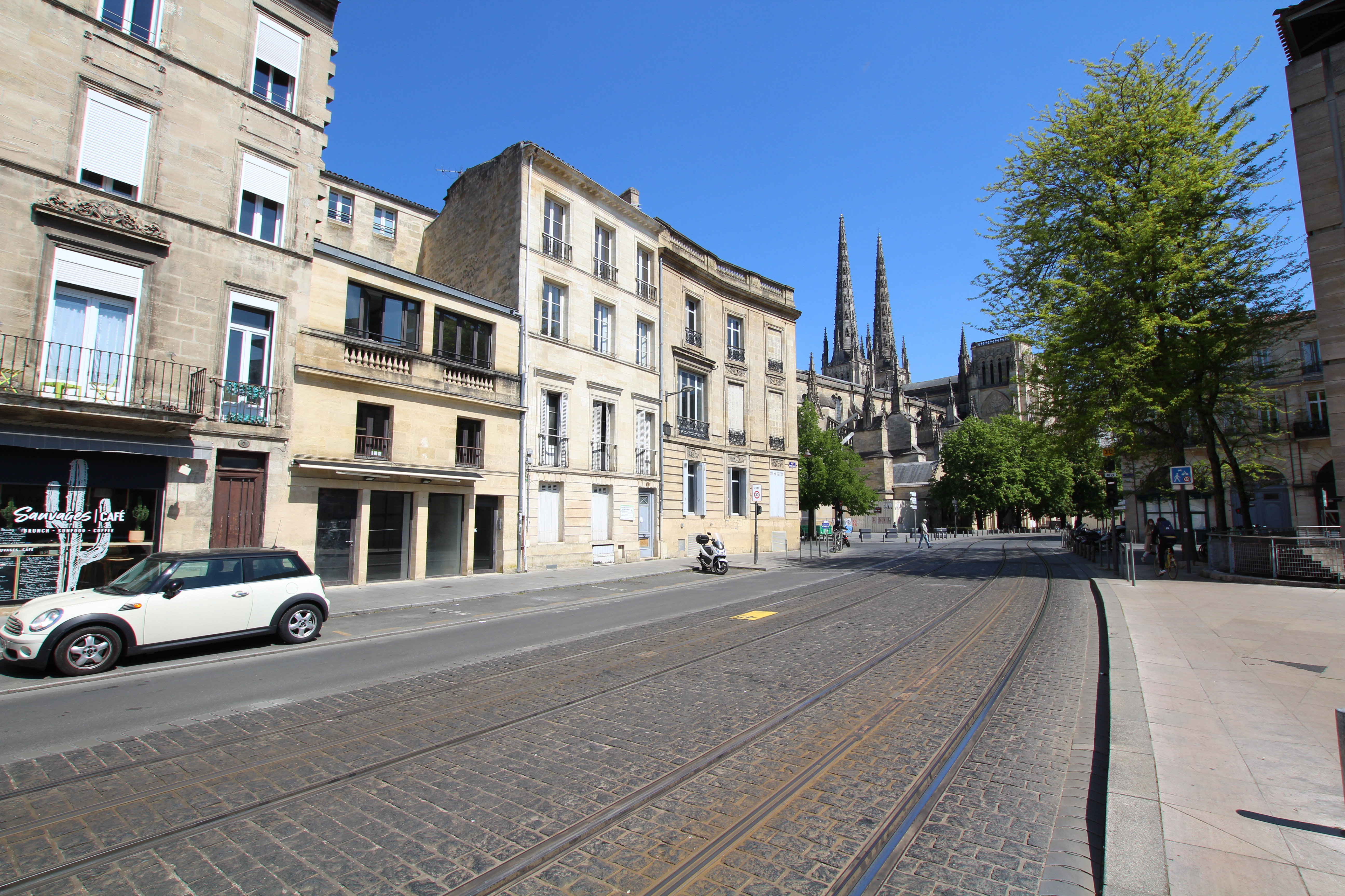 Local commercial · 63 m² · Location — photo 1