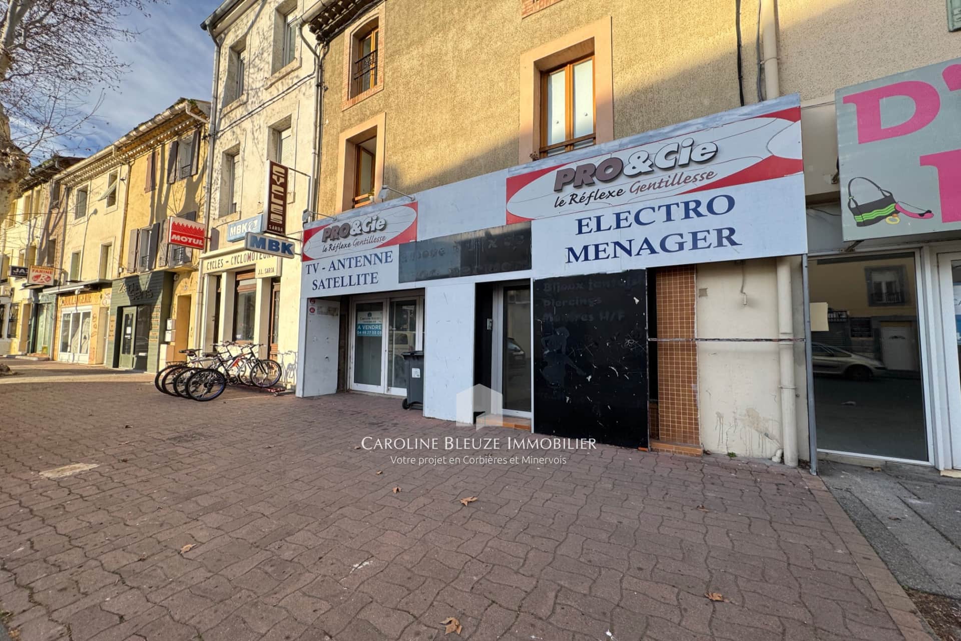 Local commercial · 222 m² · Achat des murs — photo 1