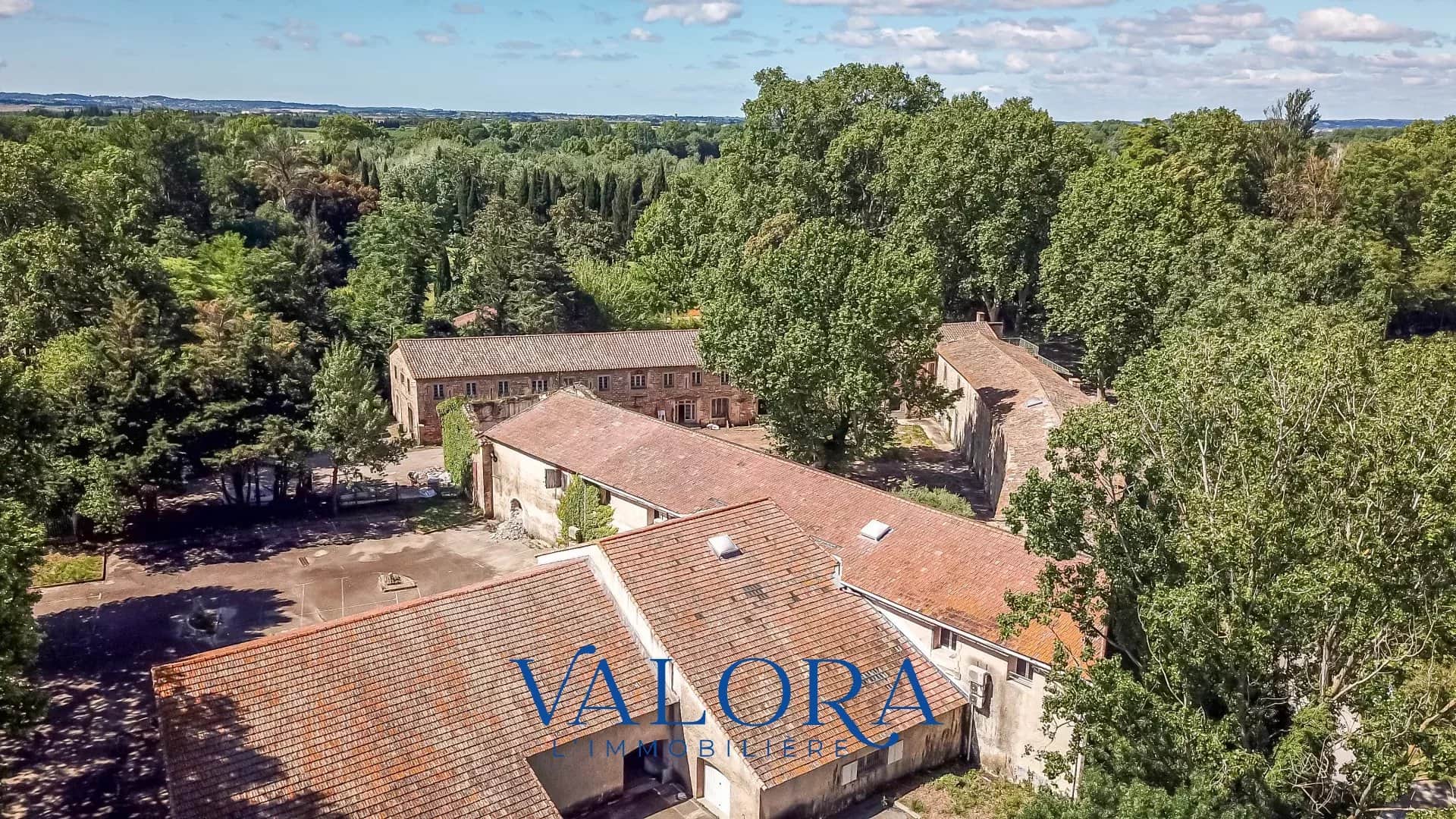 Local commercial · 3500 m² · Achat des murs — photo 1