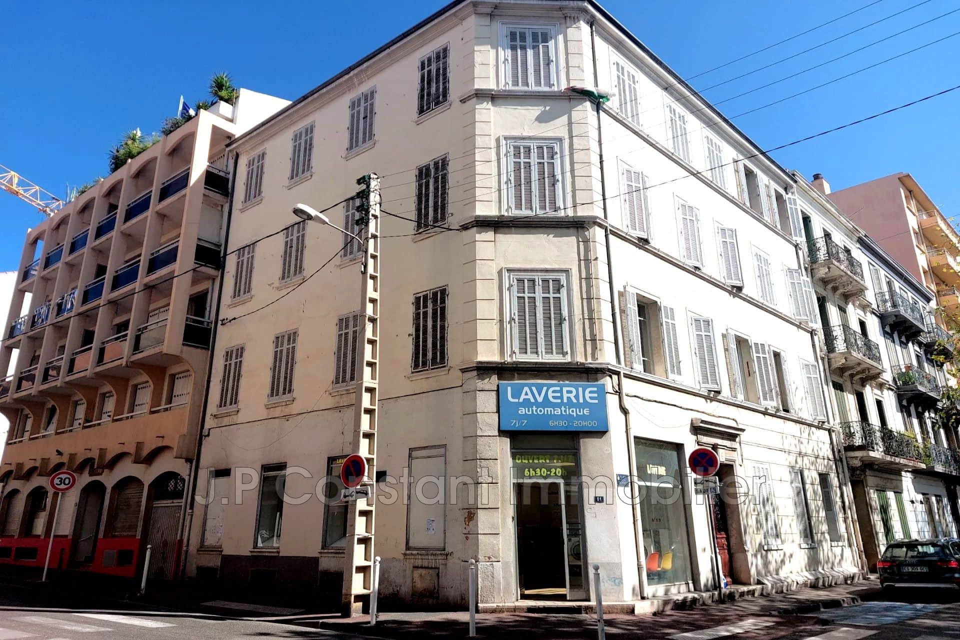 Local commercial · 460 m² · Achat des murs — photo 1