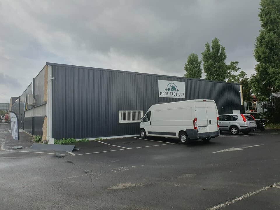 Local commercial · 237 m² · Location — photo 1