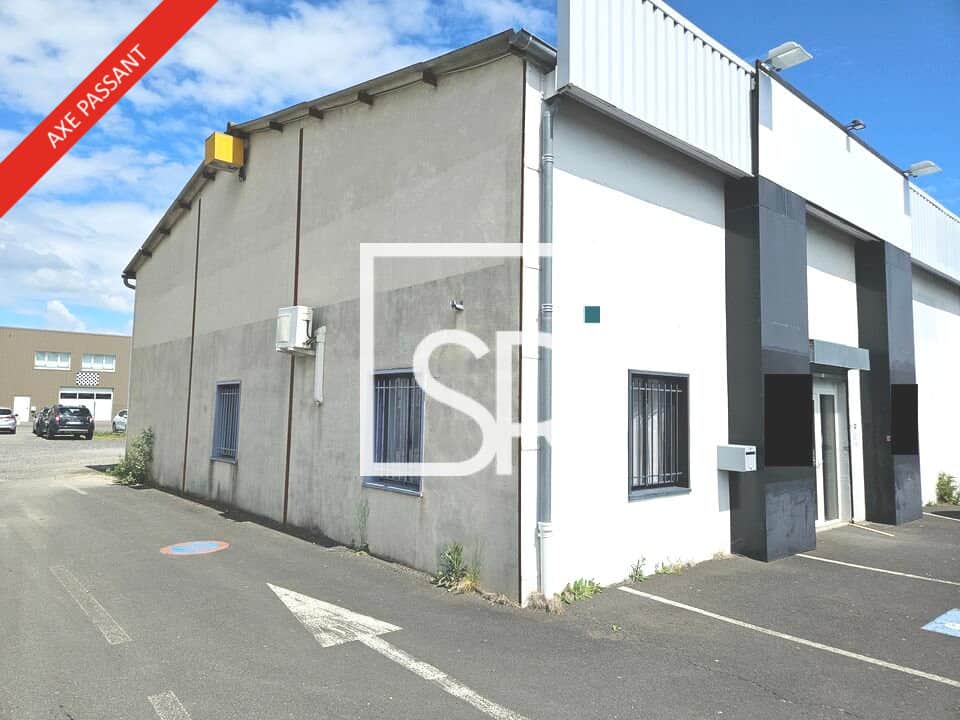 Local commercial · 335 m² · Location — photo 1