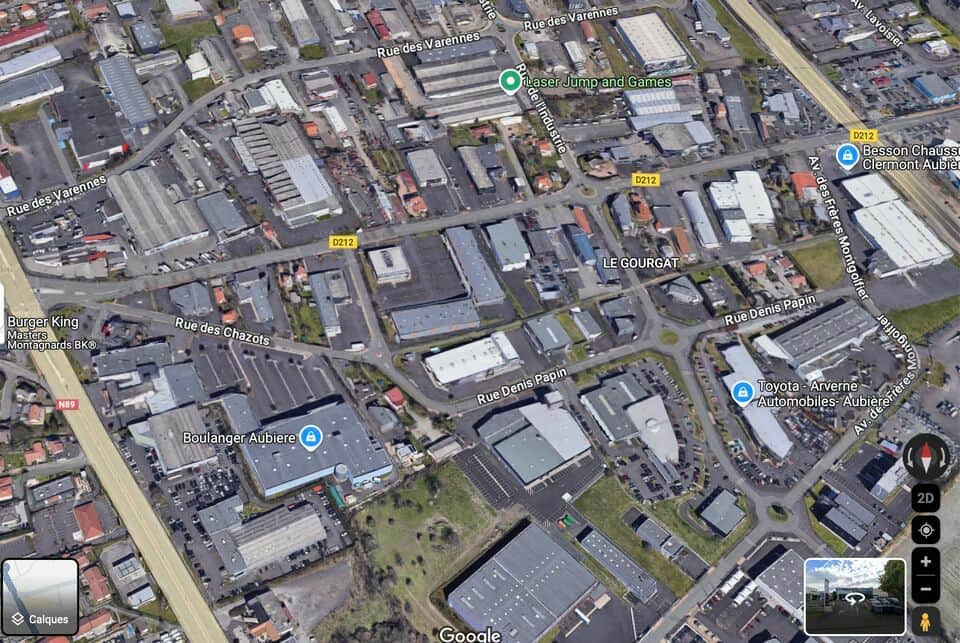 Local commercial · 745 m² · Location — photo 1
