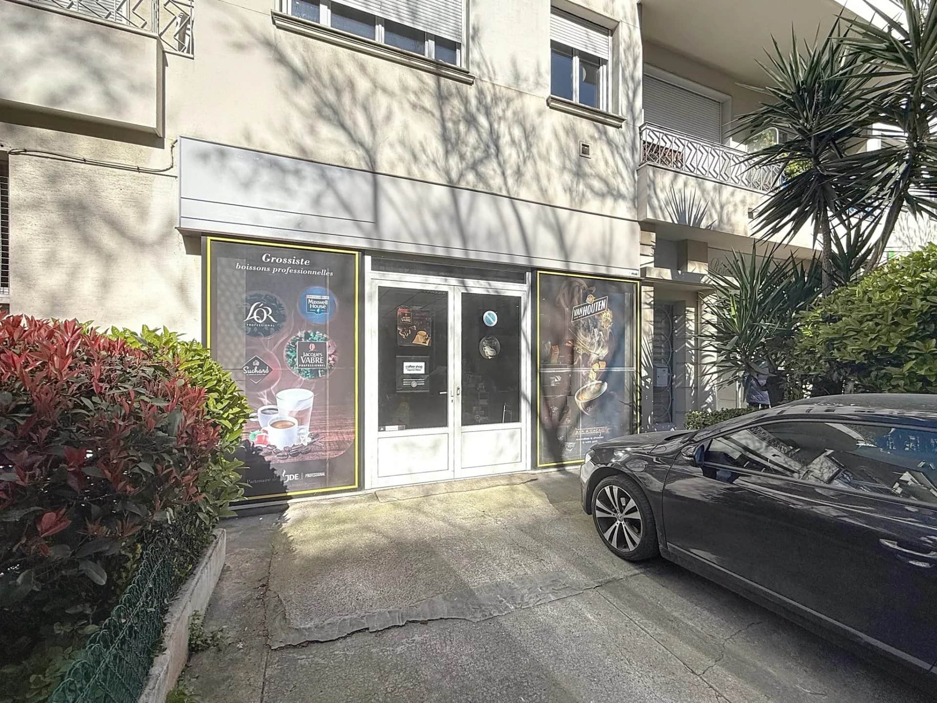 Local commercial · 220 m² · Location — photo 1