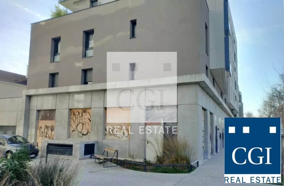 Local commercial · 139 m² · Location — photo 1