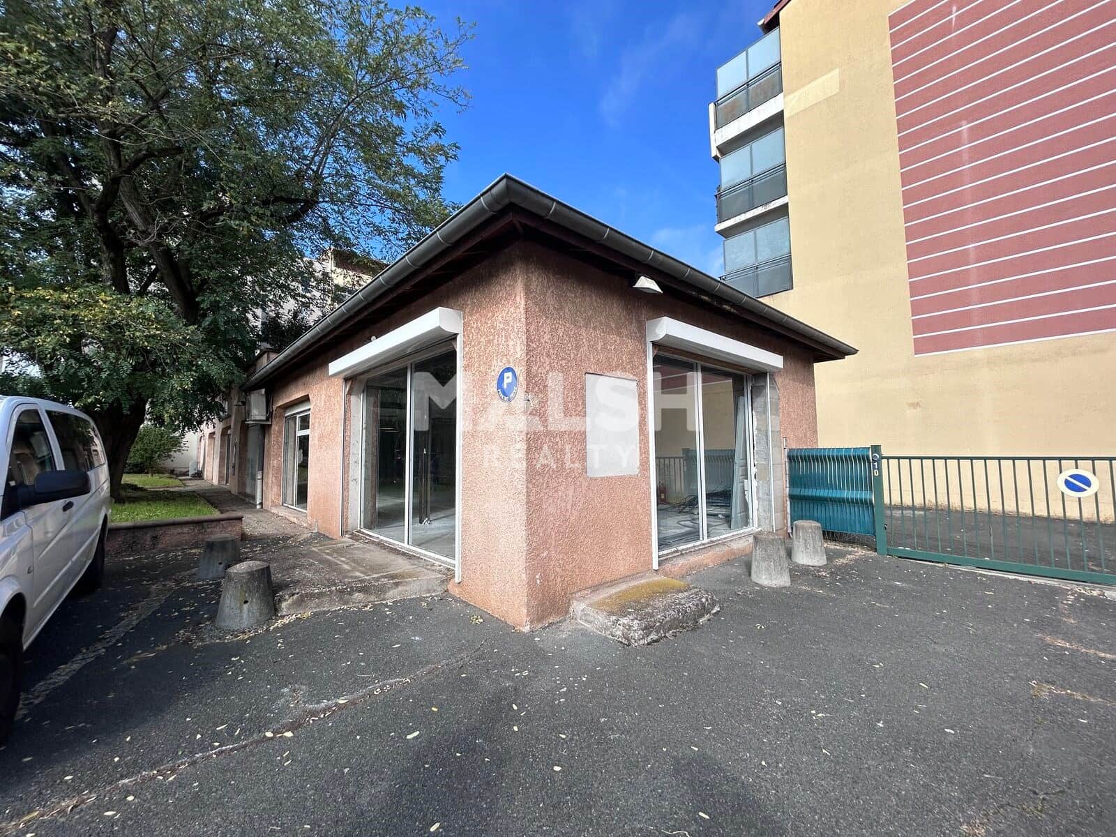 Local commercial · 250 m² · Location — photo 1