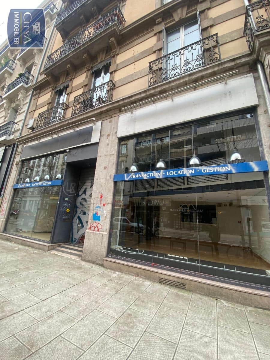 Local commercial · 265 m² · Location — photo 1