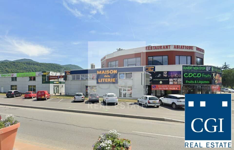 Local commercial · 97 m² · Location — photo 1