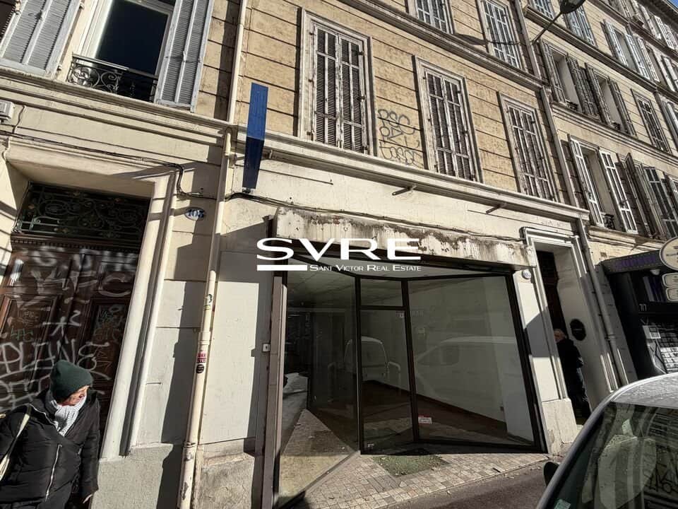 Local commercial · 135 m² · Location — photo 1