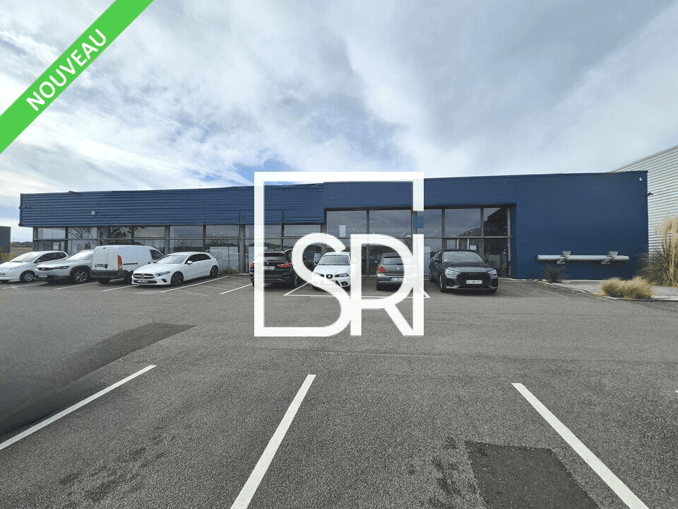 Local commercial · 695 m² · Location — photo 1