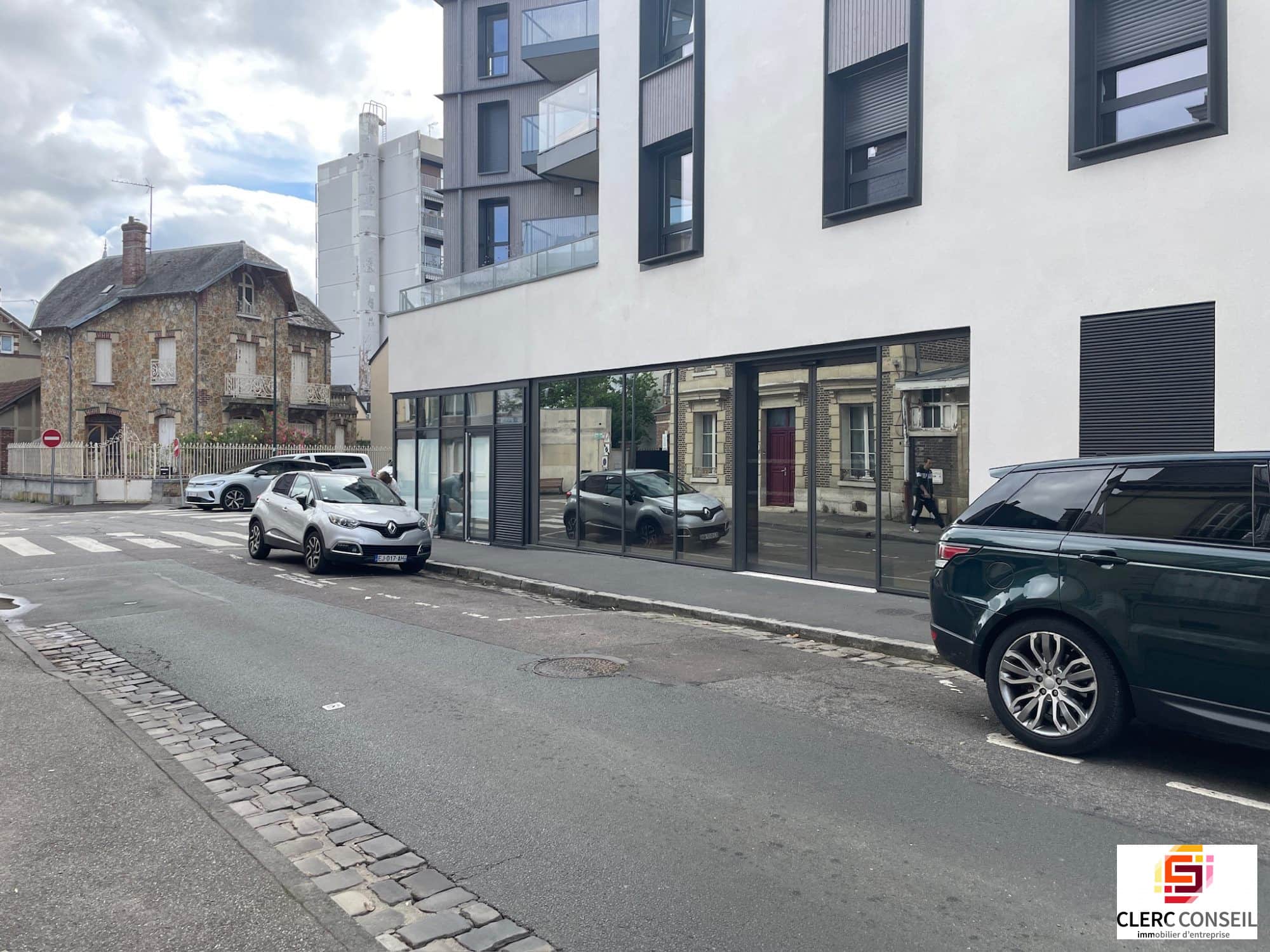 Local commercial · 270 m² · Location — photo 1