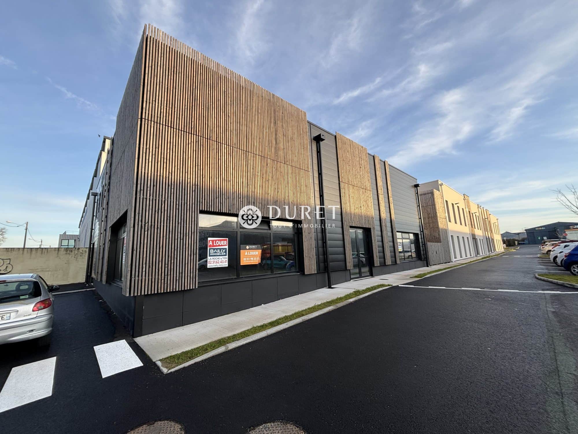 Local commercial · 422 m² · Location — photo 1