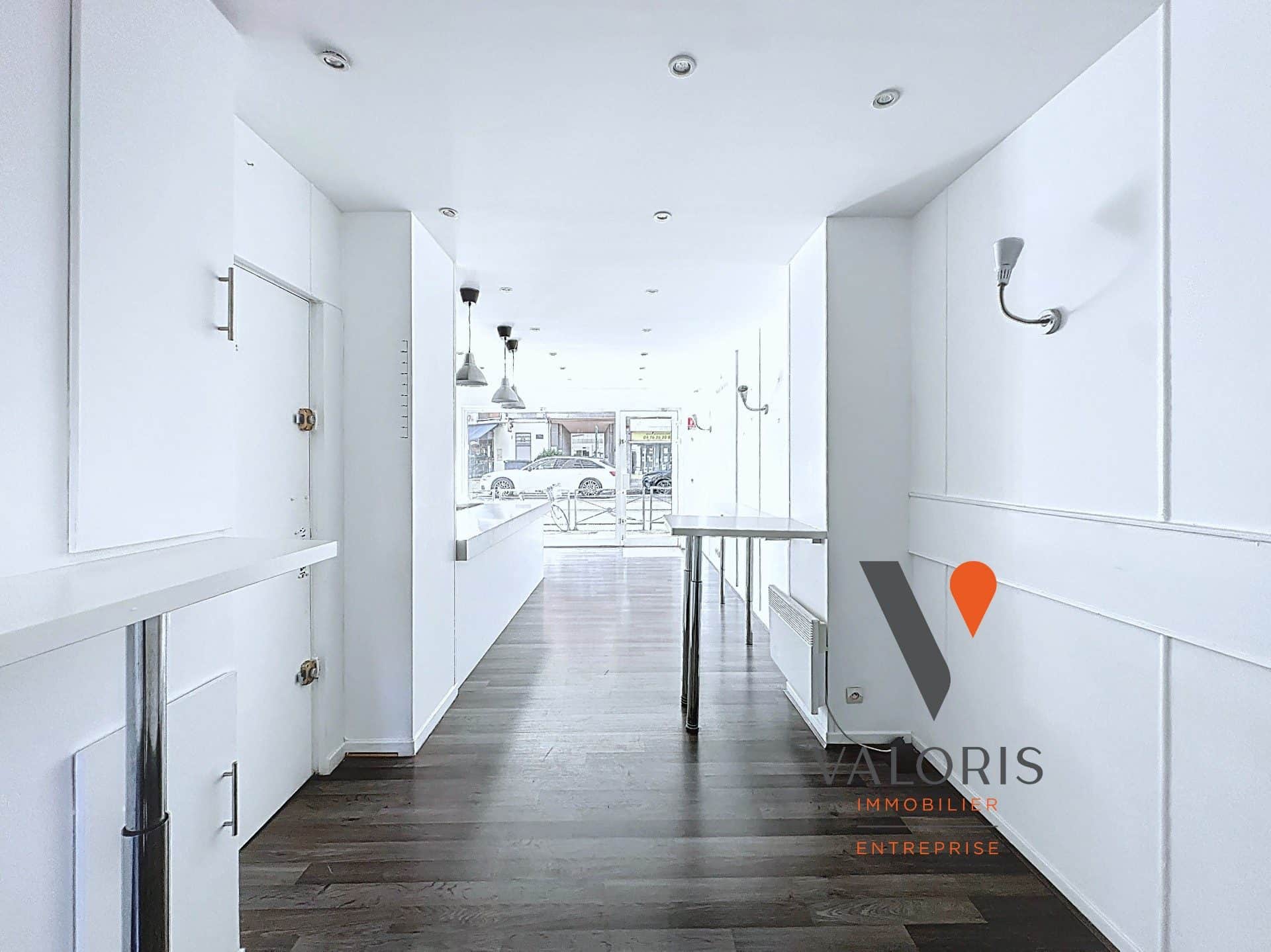 Local commercial · 36 m² · Location — photo 1