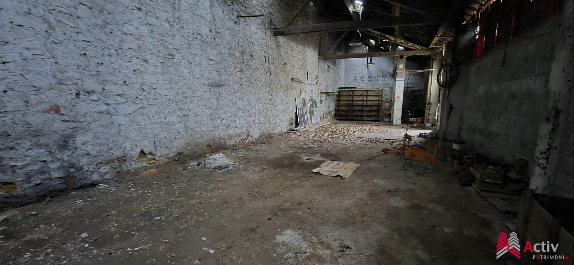 Local commercial · 150 m² · Achat des murs — photo 1