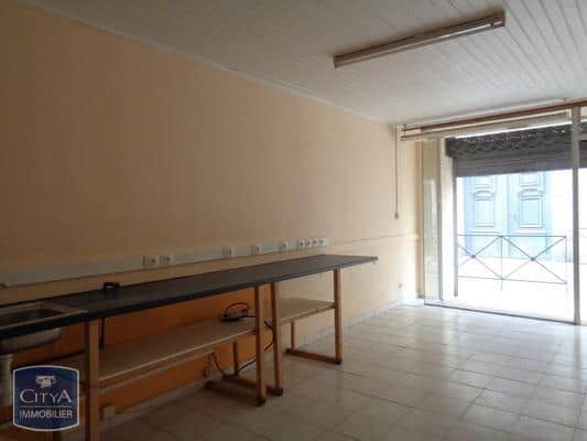 Local commercial · Location — photo 1