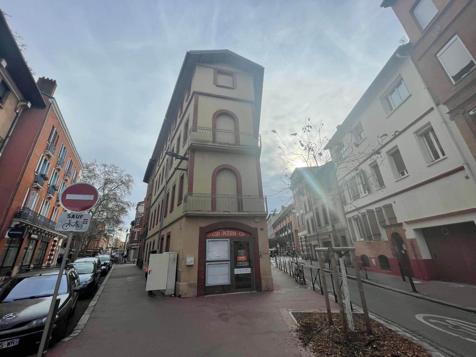 Local commercial · 400 m² · Location — photo 1
