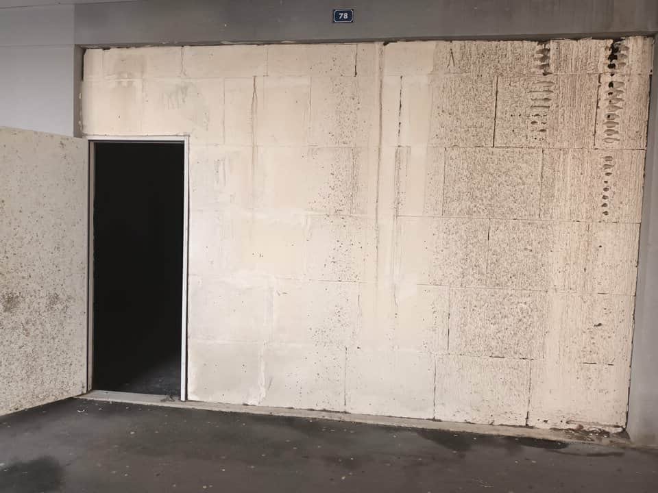 Local commercial · 281 m² · Location — photo 1