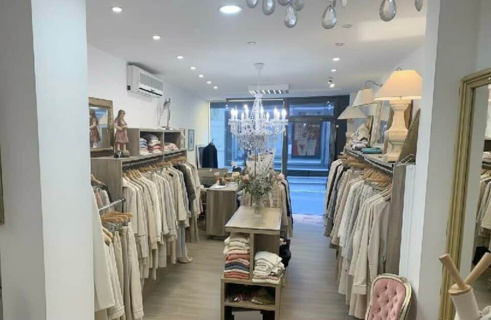 Local commercial · 44 m² · Location — photo 1