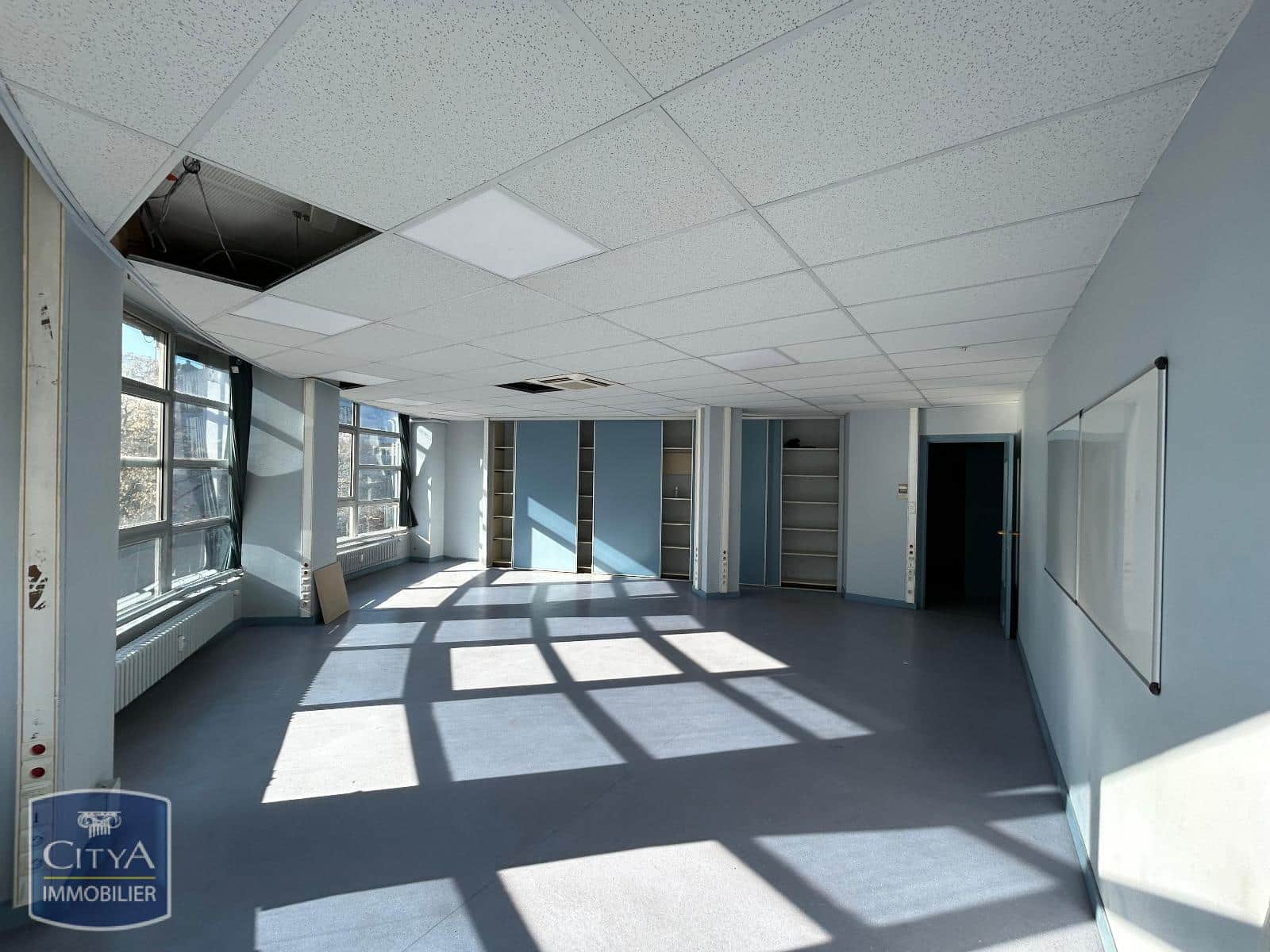 Local commercial · 405 m² · Achat des murs — photo 1