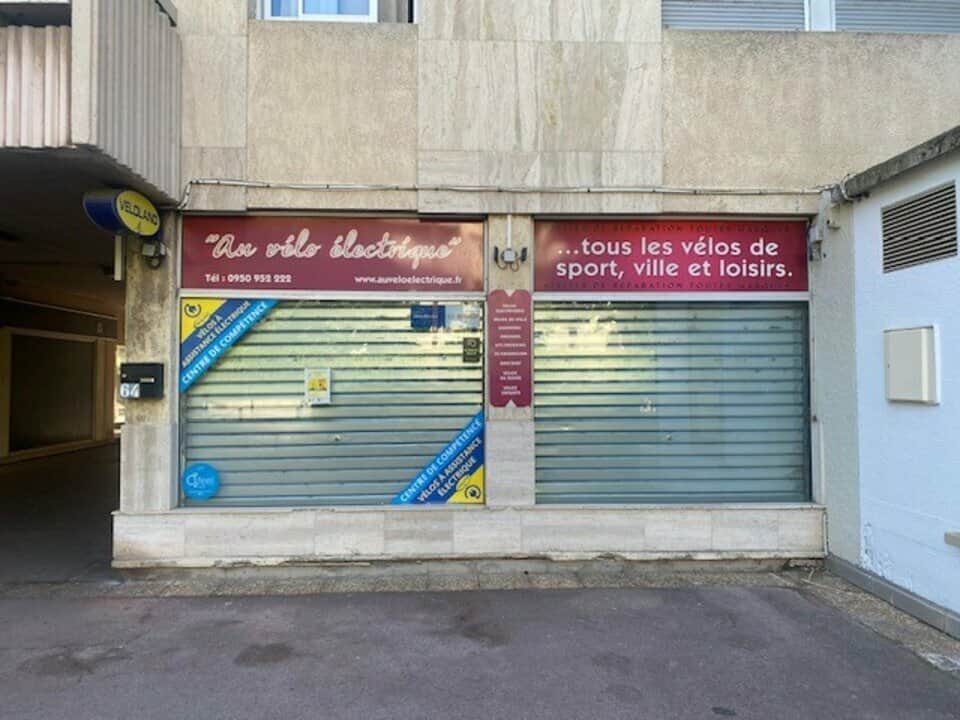 Local commercial · 208 m² · Location — photo 1