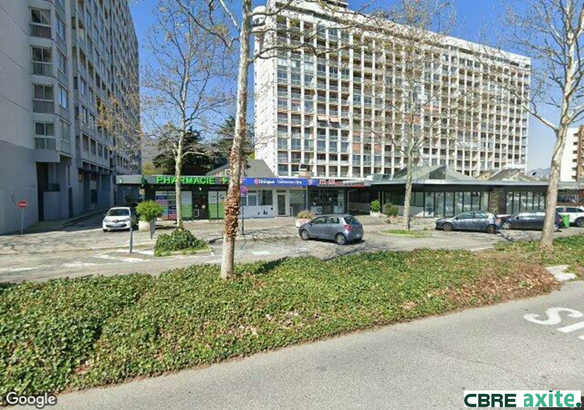 Local commercial · 147 m² · Location — photo 1