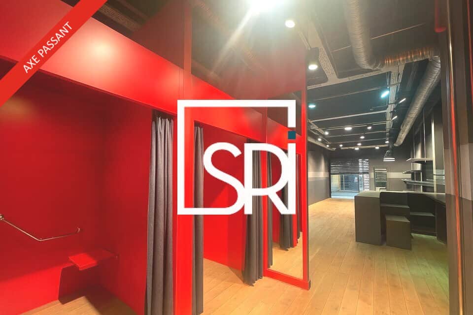 Local commercial · 121 m² · Location — photo 1