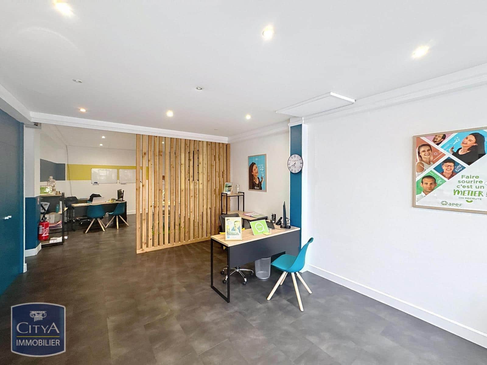 Local commercial · 63 m² · Location — photo 1