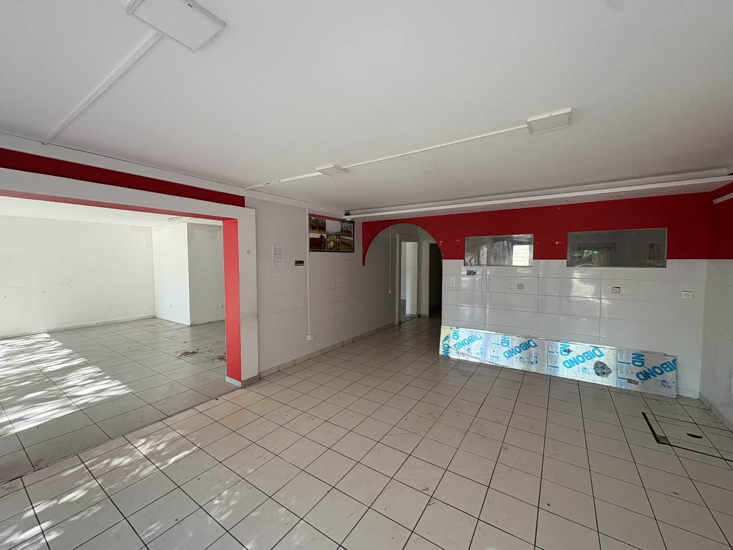Local commercial · Achat des murs — photo 1